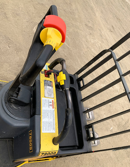 Hyster Pallet Jacks (no batteries)