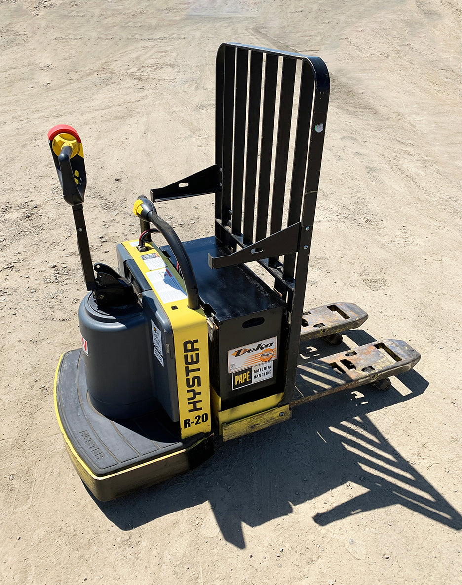 Hyster Pallet Jacks (no batteries)