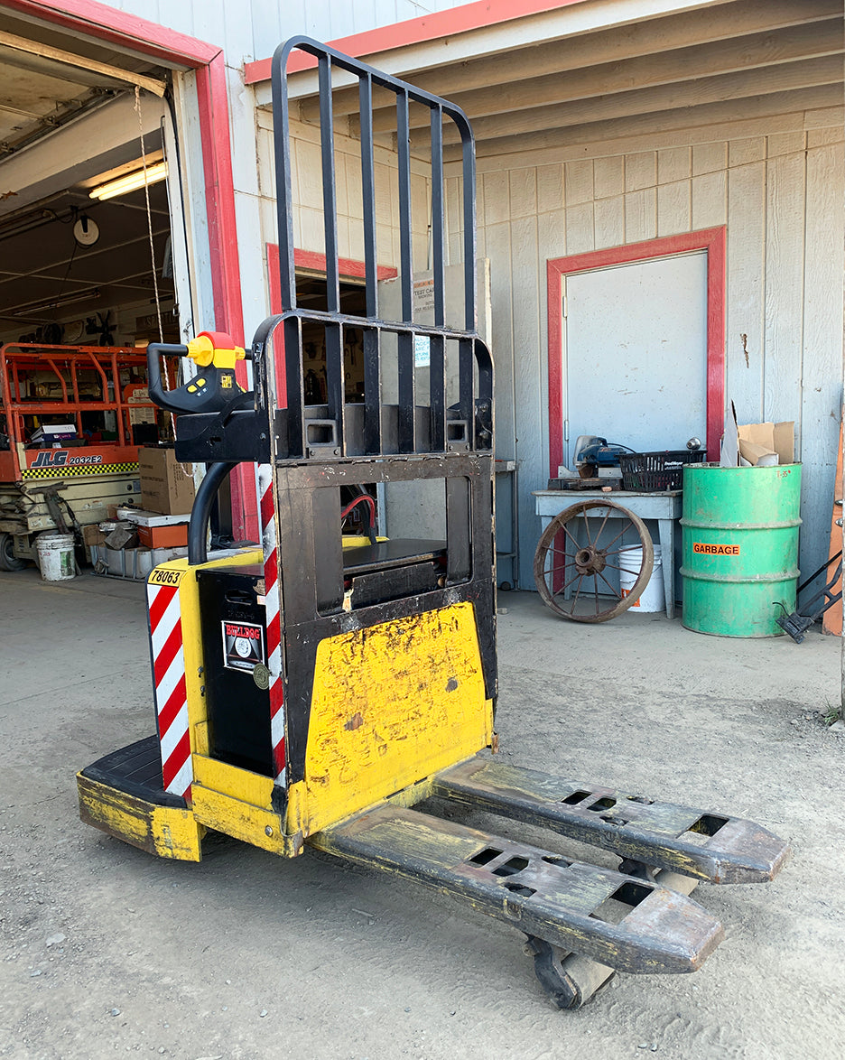 Hyster Pallet Jacks (no batteries)